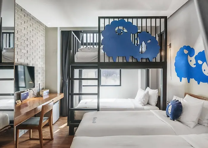 Kokotel Surawong 3*